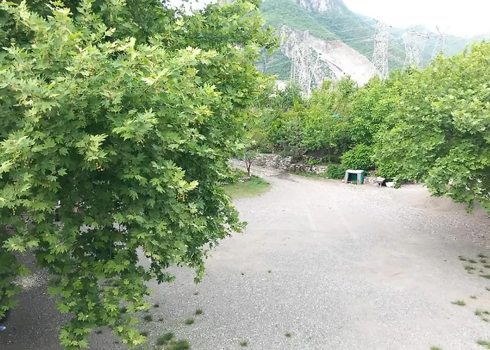 Πανσιόν Natura Komani