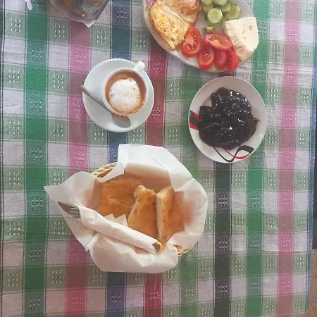 Natura Komani Gasthuis 3*