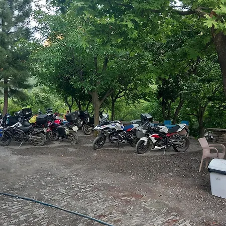 Natura Komani Gasthuis